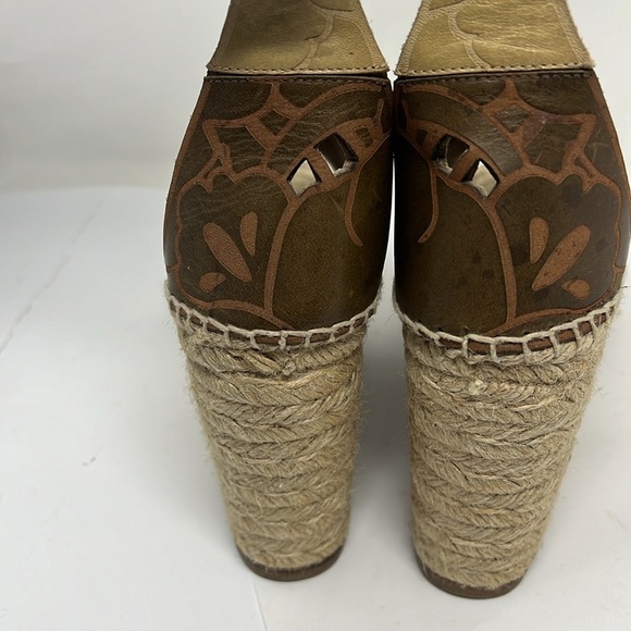 Chloé Sz 39/US 9 Brown Tooled Laser Cut Platform Wedge Espadrille Sandals - Picture 6 of 12